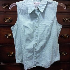 2/$15 Sleeveless Button Down Top Size Medium
